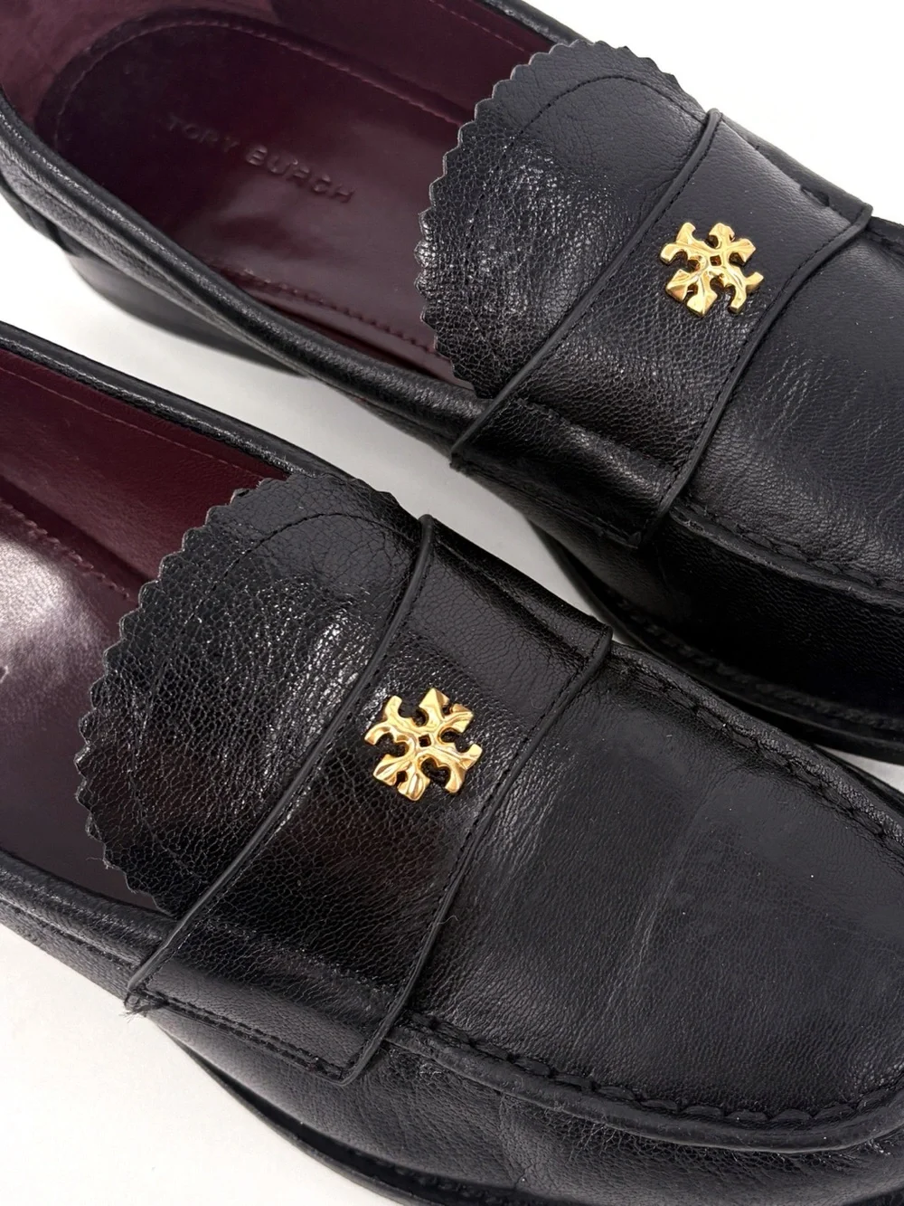 TORY BURCH Classic Loafers Black Leather Gold Double T 6.5